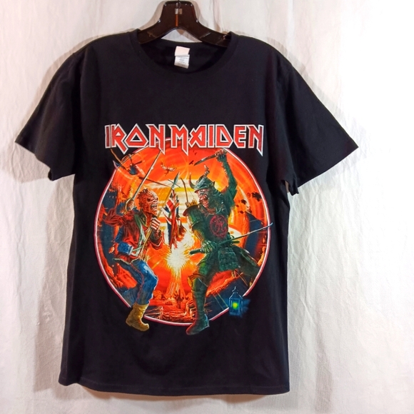 Iron Maiden Legacy of the Beast World Tour 2022 Mens Small T-Shirt Top Graphic - Picture 1 of 6